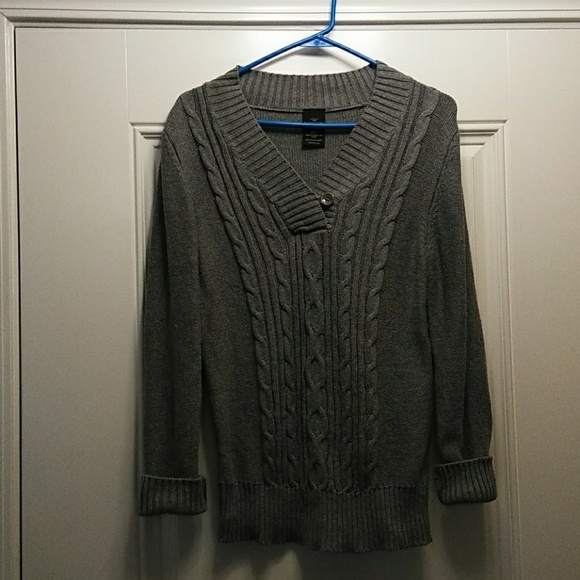 Sweater - Picture 2 of 2